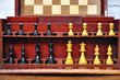 Spieleschatulle mit Schachfiguren um 1900