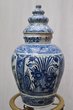 Fayence Deckelvase Delft 19. Jh.